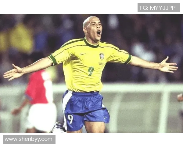 足球世界杯历史第一球星的传奇之路与辉煌成就回顾