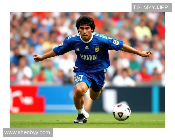 足球场上的传奇瞬间球星风采尽显从绿茵到胜利的每一步都刻画着他们的精彩人生